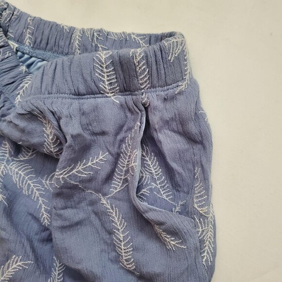 Sadie & Sage Women's Embroidered Ruffle Hem Shorts Sky/White Size Large, NWT - Picture 9 of 15